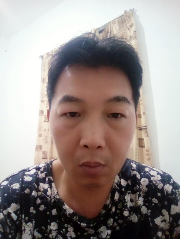 繁华哀伤的第一张照片--福建基督教相亲网